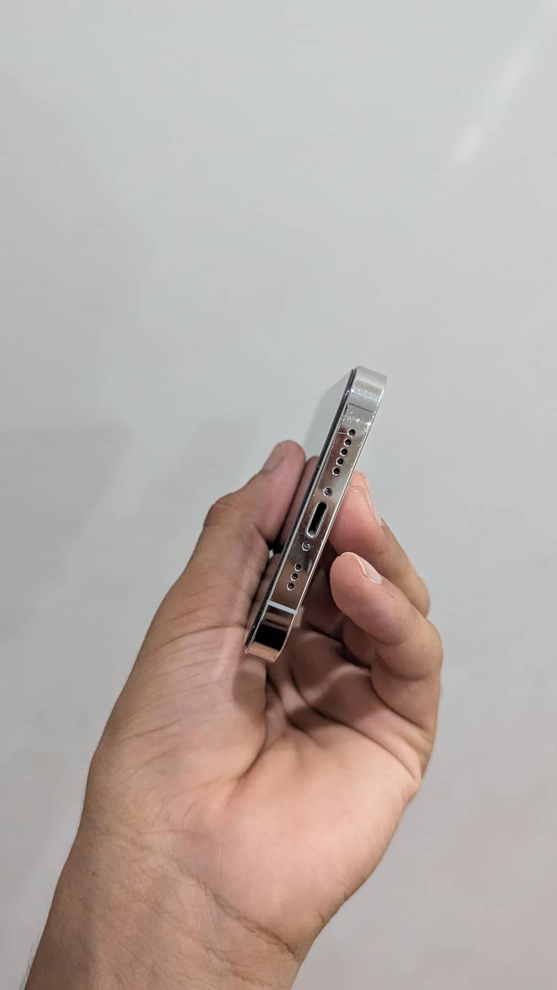 Apple iPhone 12 Pro 7