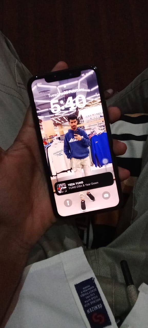 Apple iPhone 11 Pro 1