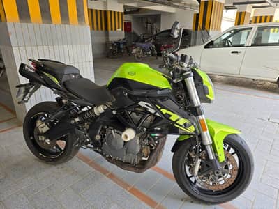 Benelli Tnt 600i