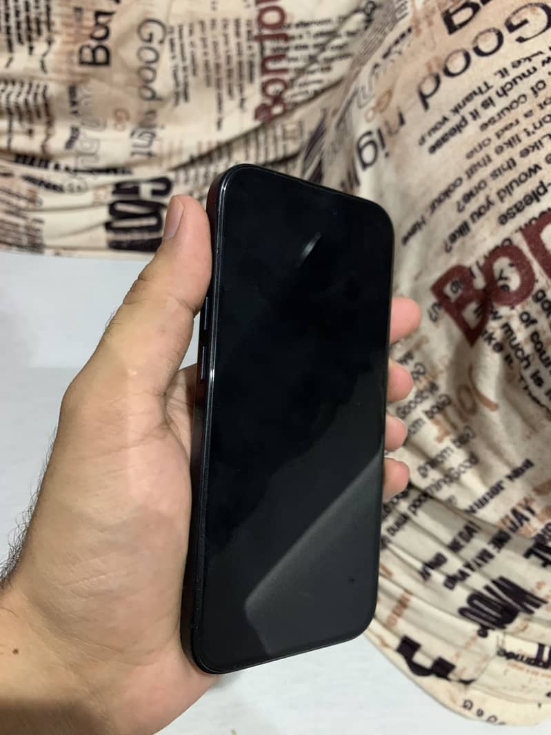 Apple iPhone 15 Pro 1