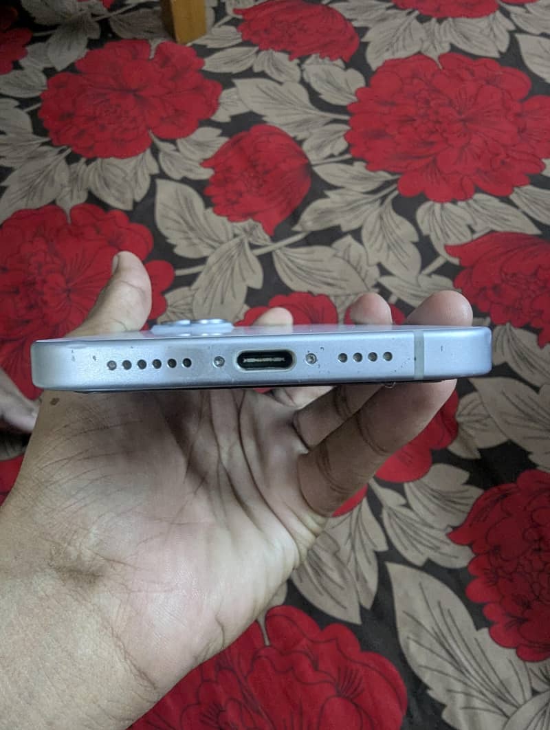 Apple iPhone 15 plus 8