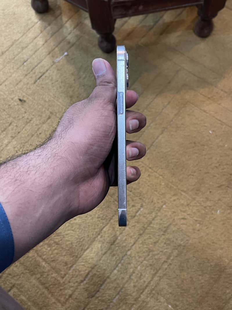 Apple iPhone 12 Pro Max 5