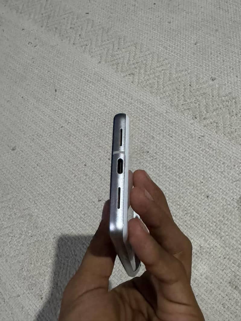 Google Pixel 7 5