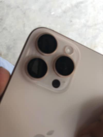 Apple iPhone 16 Pro Max