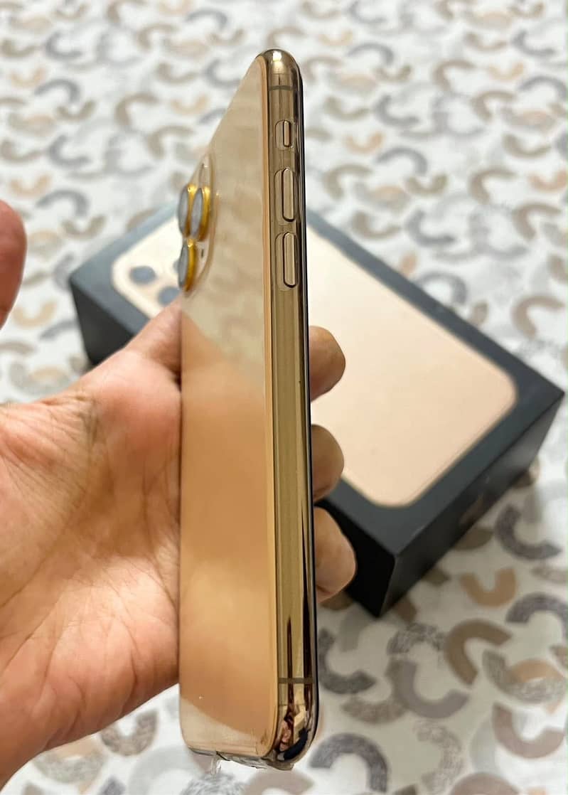 Apple iPhone 11 Pro 0