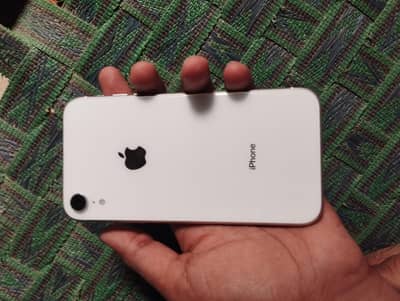 Apple iPhone XR