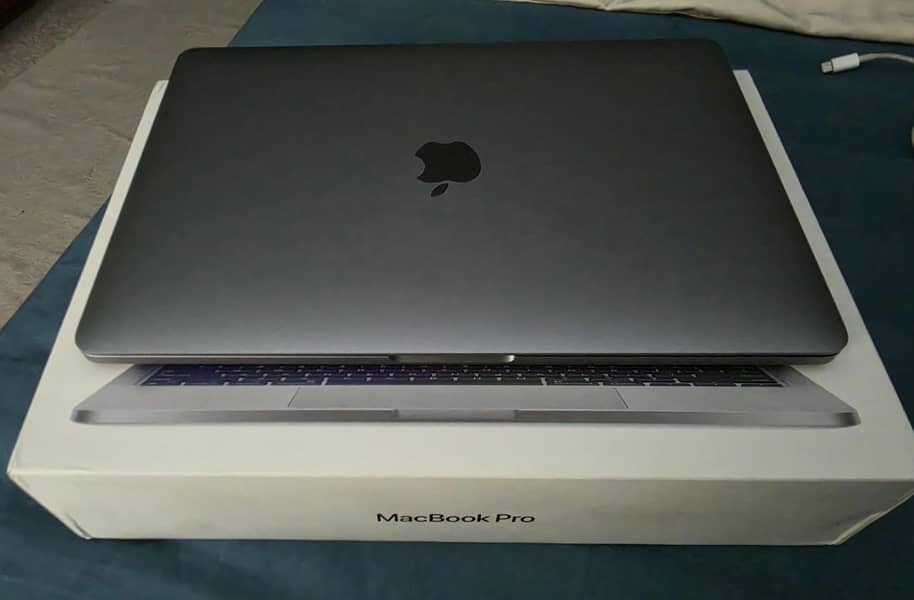 Macbook Pro M2 Chip 1