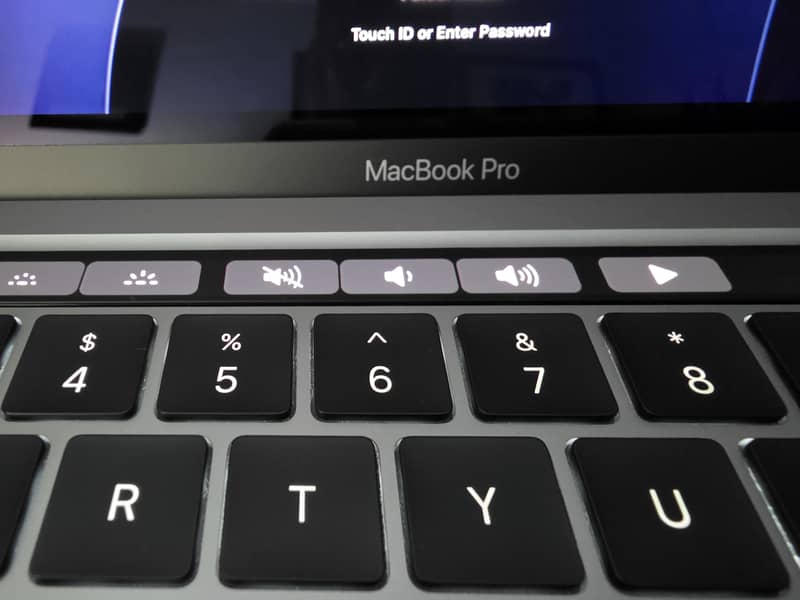Macbook Pro M2 Chip 6