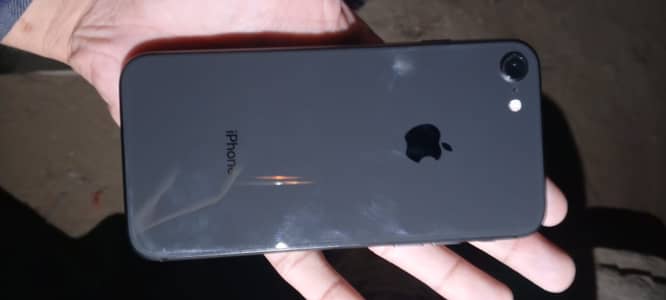 Apple iPhone 8