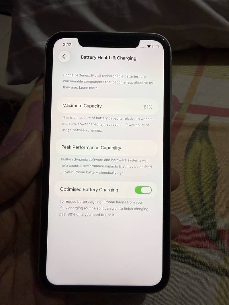 Apple iPhone 11 4