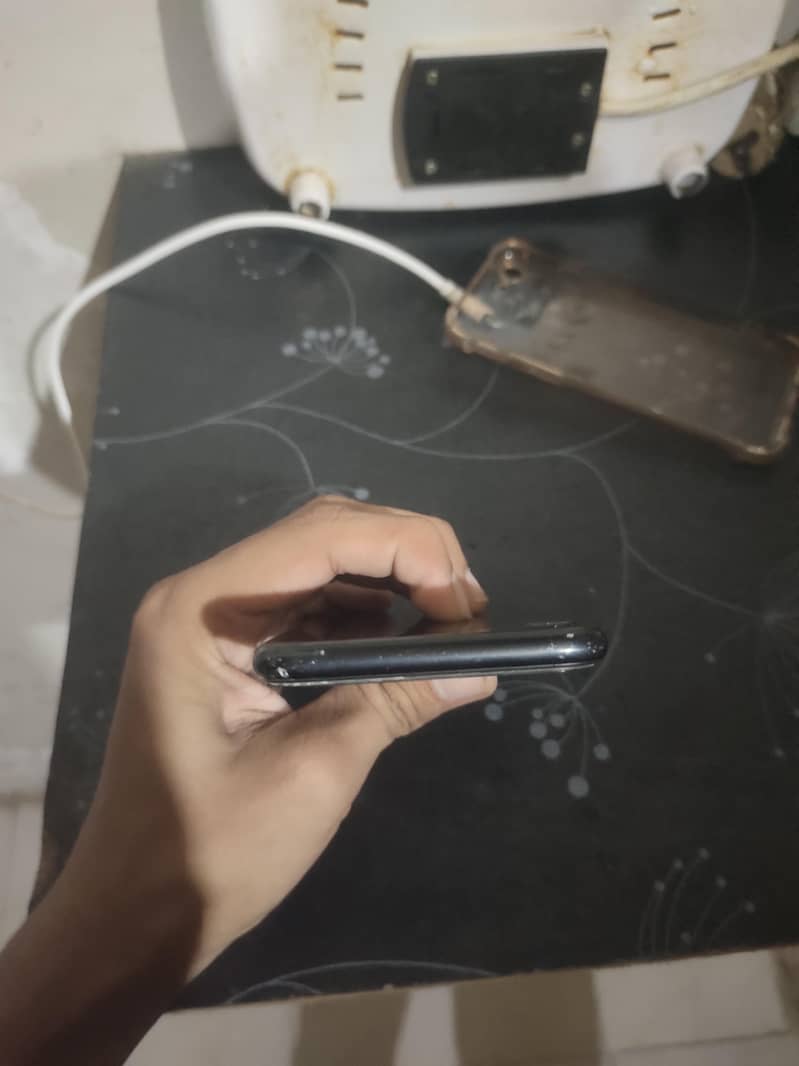 Apple iPhone SE 3