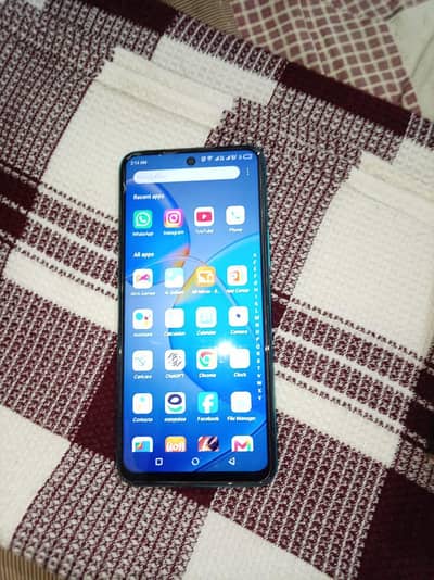 Infinix Hot 12