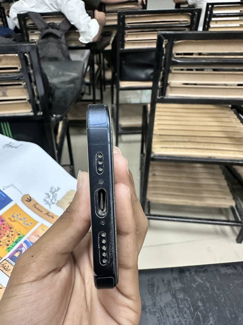 Apple iPhone 15 Pro 1