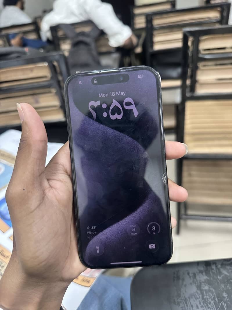 Apple iPhone 15 Pro 4