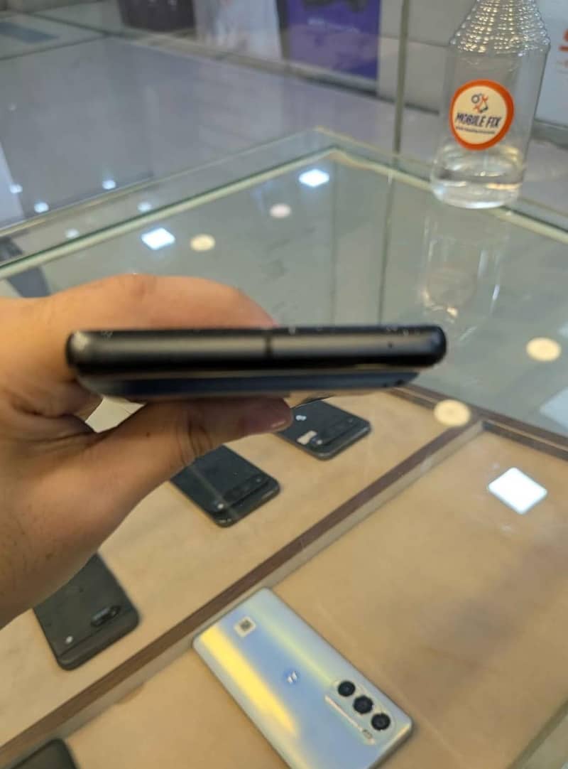 Google pixel 7 4