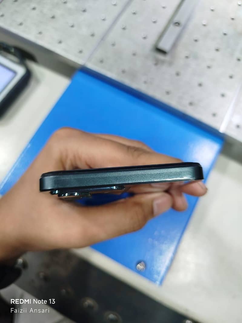 Realme C71 3