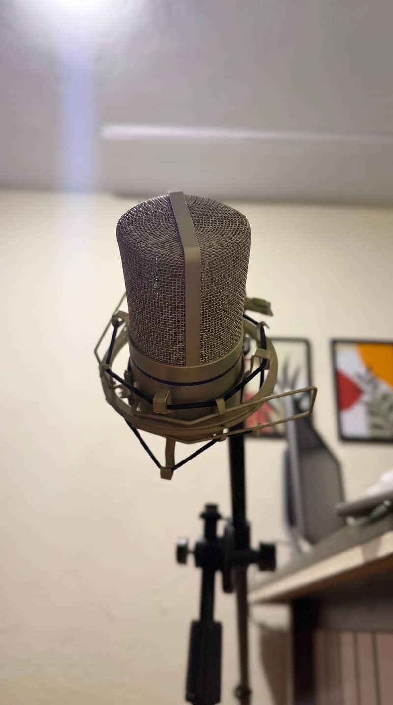 MXL 990 Condenser Mic + Behringer UM2 Interface – Complete Bundle 2