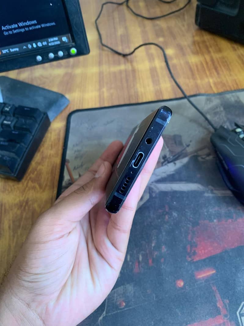 Moto edge 2