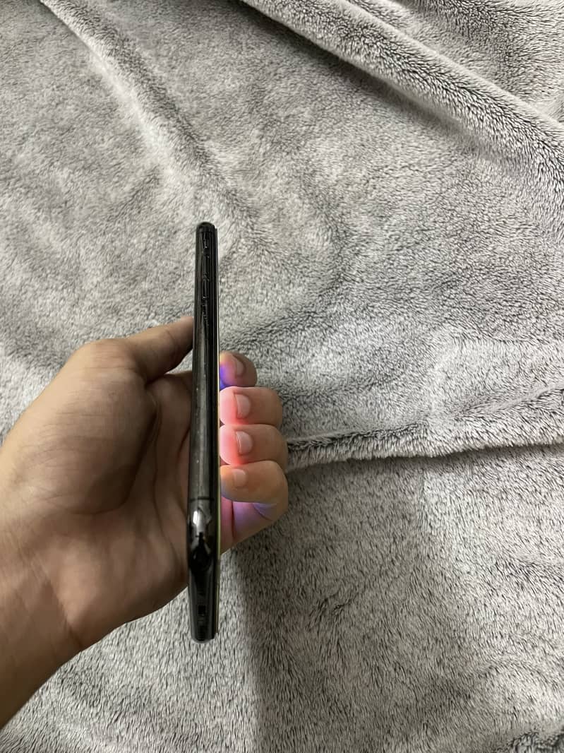 Apple iPhone X 1