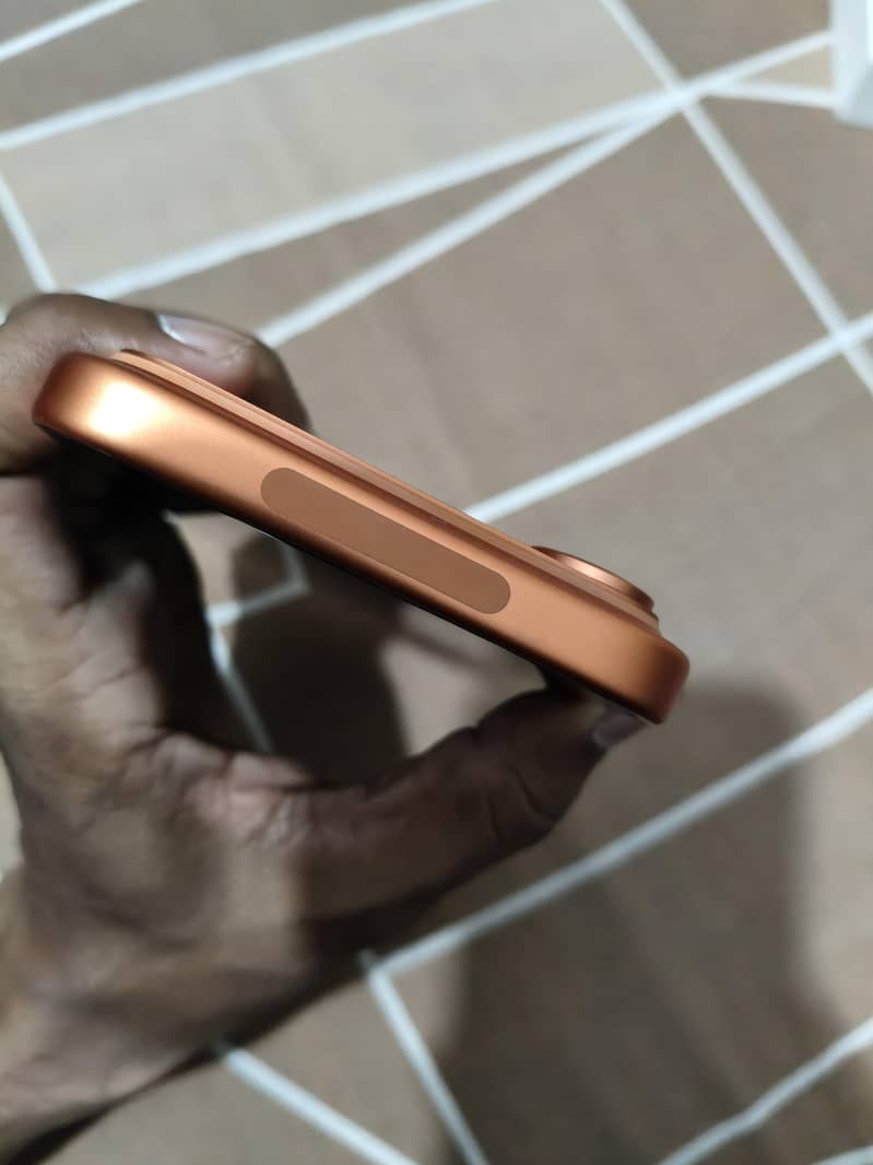 Apple iPhone 17 Pro Max 5