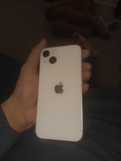 Apple iPhone 13