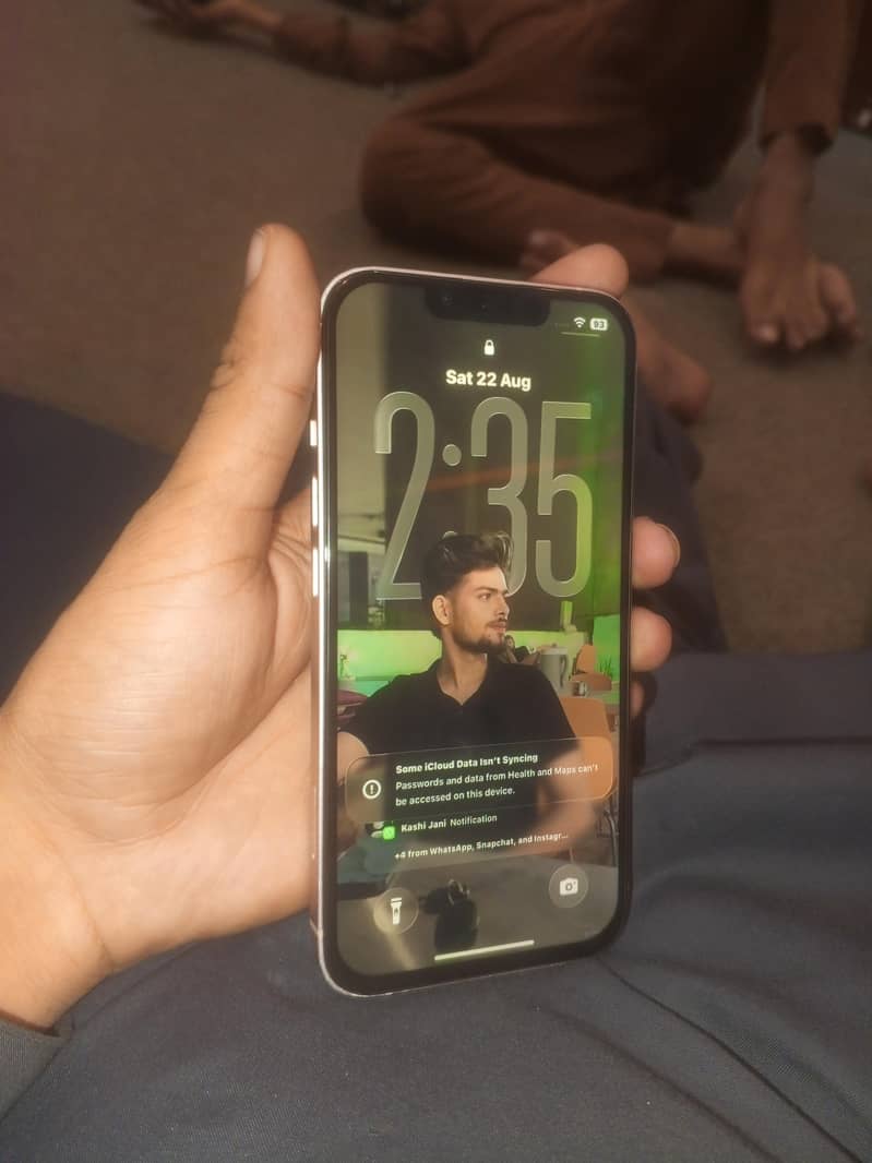 Apple iPhone 13 1