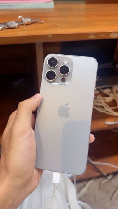 Apple iPhone 15 Pro Max