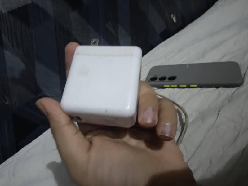 One Plus 9 Pro 6