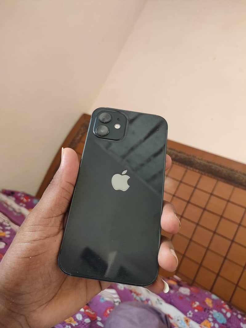Apple iPhone 12 2