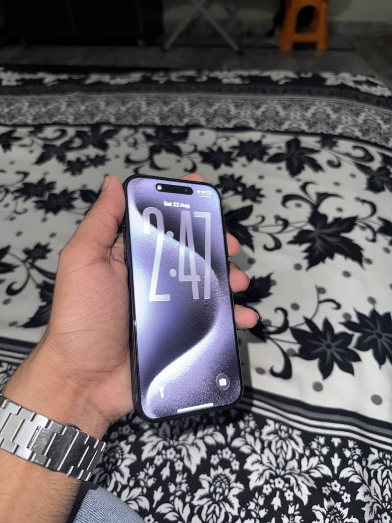 Apple iPhone 15 Pro 1