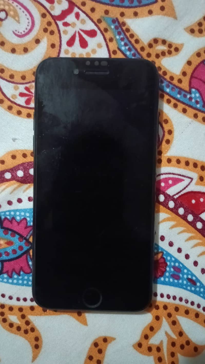 Apple iPhone 7 3