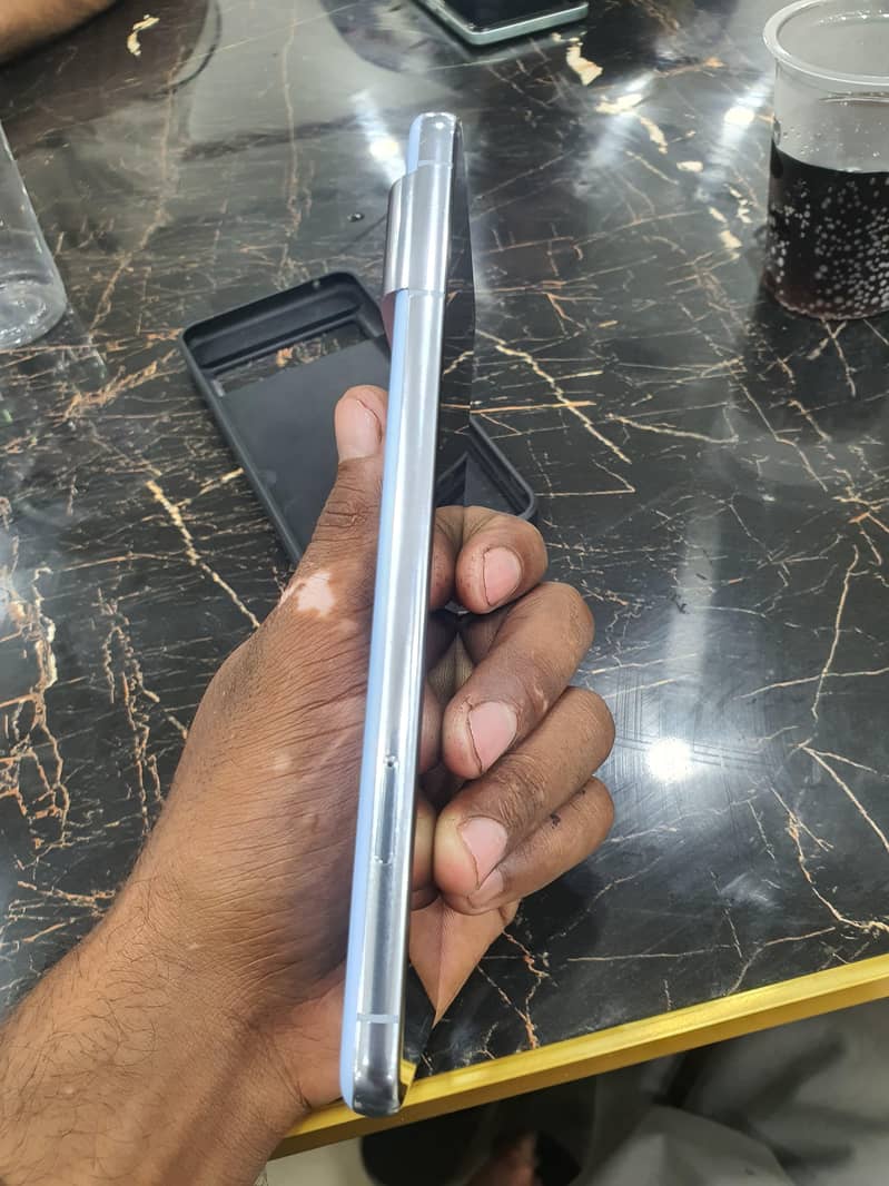 Google Pixel 8 Pro 4