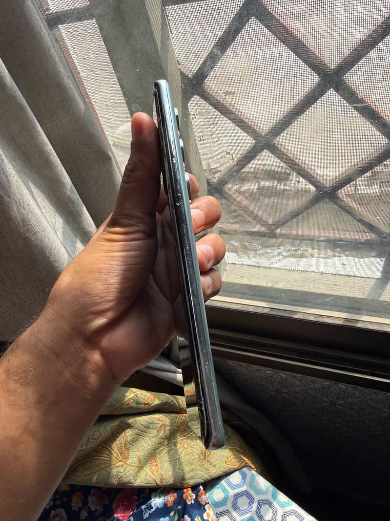 Tecno CAMON 40 Pro 1