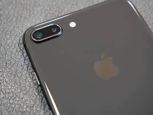 Apple iPhone 8 Plus 1