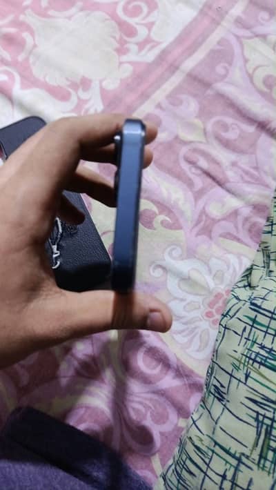 Apple iPhone 13 Jv