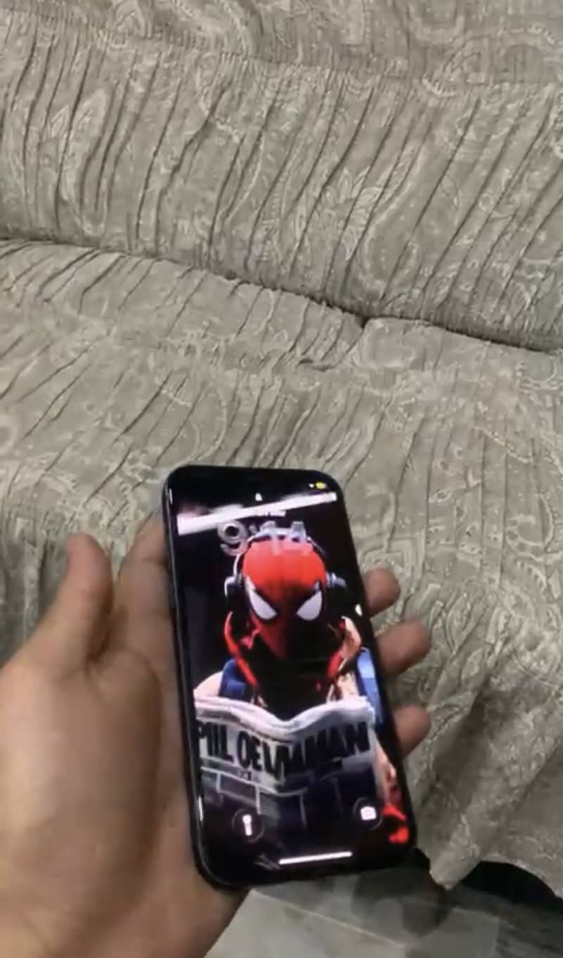 Apple iPhone 12 3