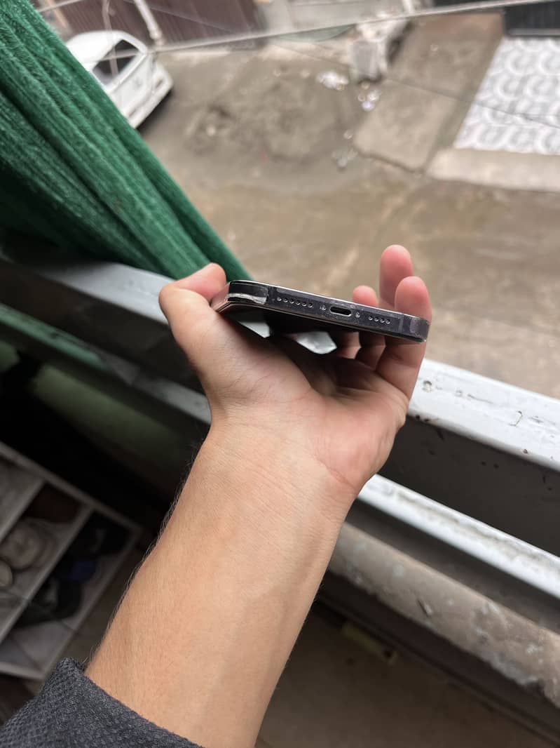 Apple iPhone 14 Pro Max 5