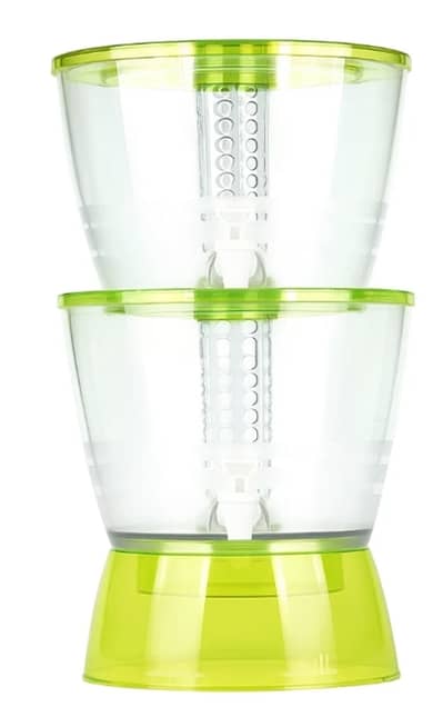 Double layer water dispenser