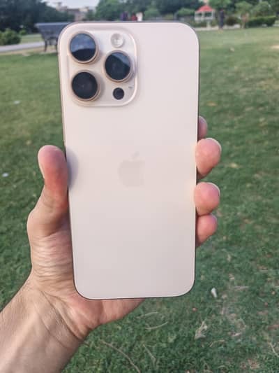 Apple iPhone 16 Pro Max