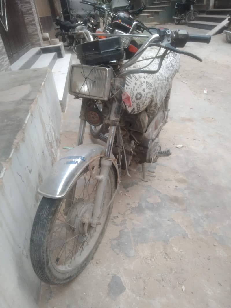 Solid bike with Rough condition 0