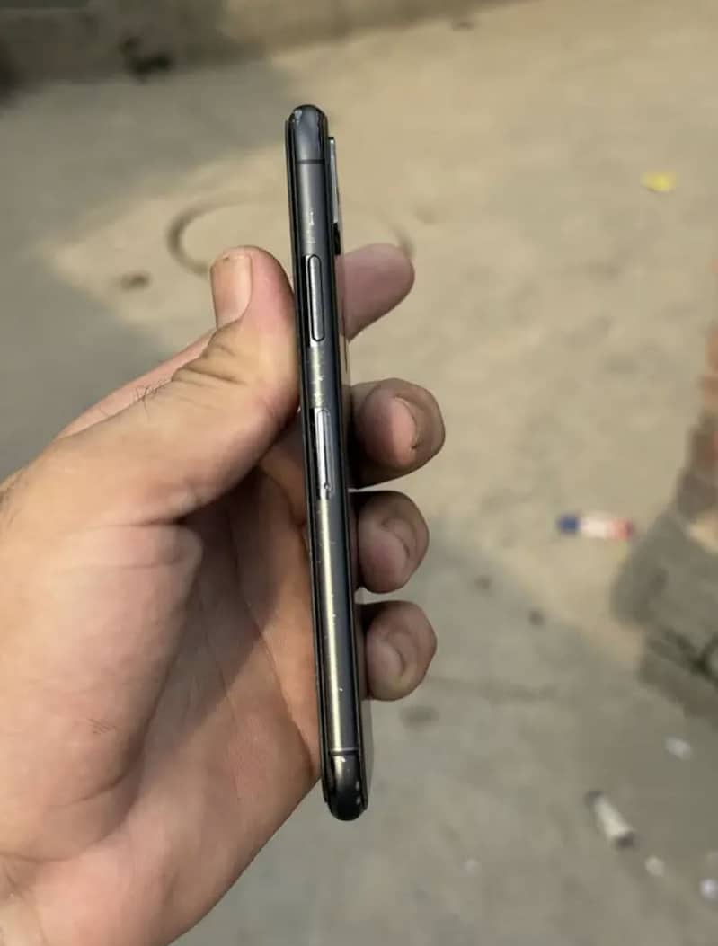 Apple iPhone X 1