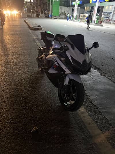 Suzuki gsxr 750