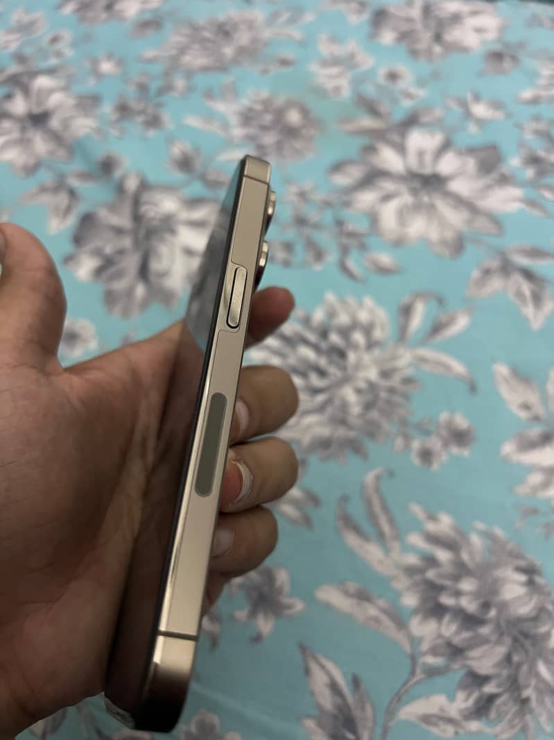 Apple iPhone 14 Pro 3