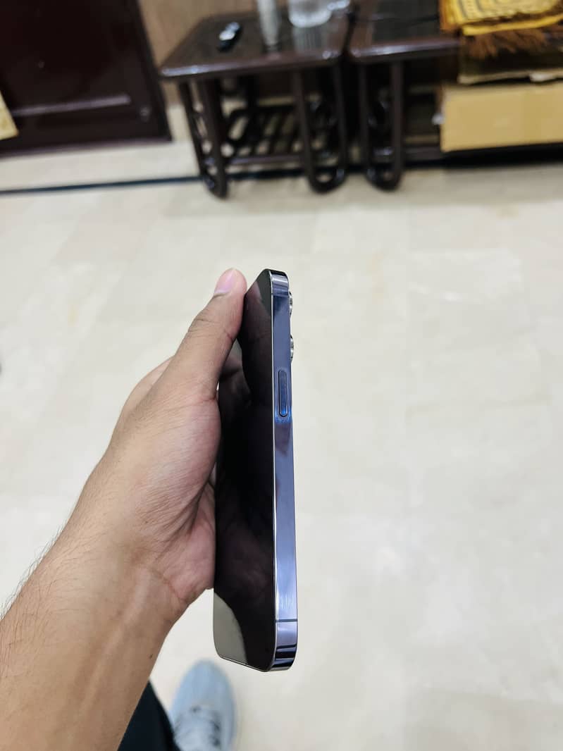 Apple iPhone 14 Pro 1