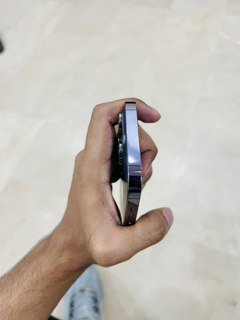 Apple iPhone 14 Pro 3