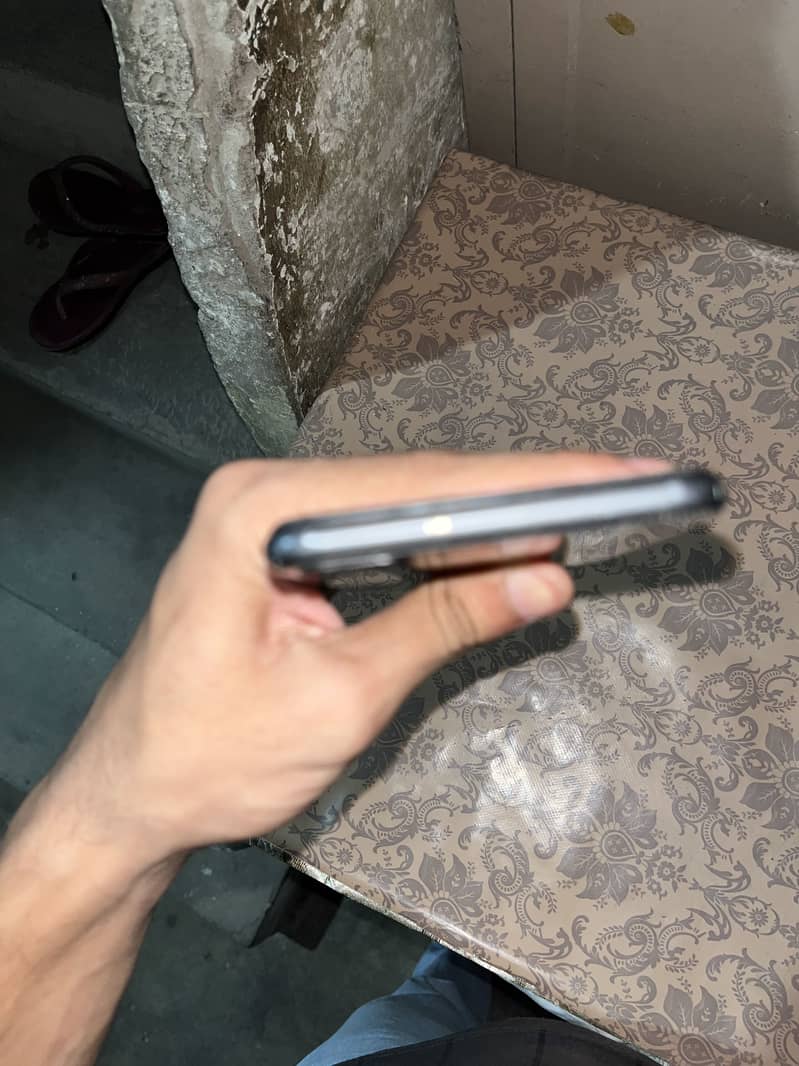 Apple iPhone 8 Plus 1