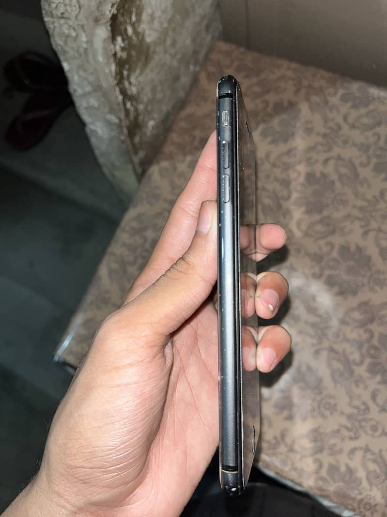 Apple iPhone 8 Plus 2