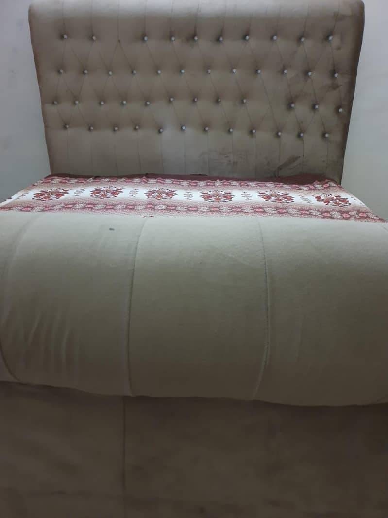 king bed 1