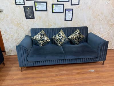 Urgent Sale! Luxury 3+2+1 Velvet Sofa Set + Curtains Rs 110000