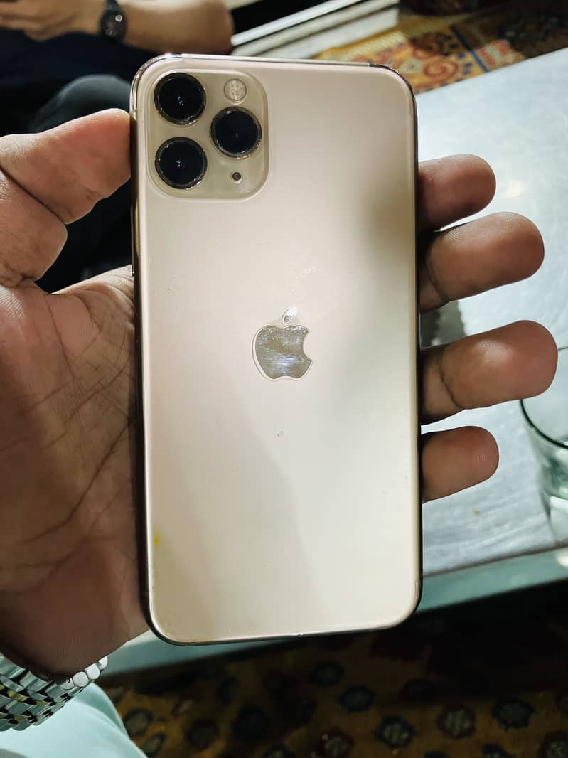 Apple iPhone 11 Pro 2